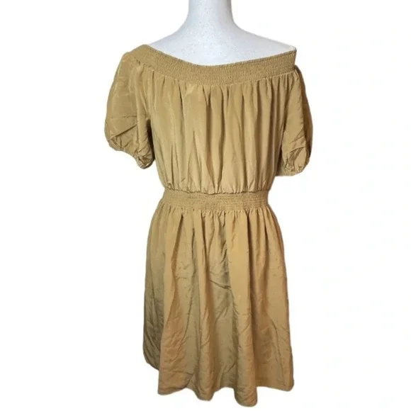 Club Monaco Dress Womens 12 Silk Nude Beige Smocked Flowy Neutral Minimal Boho - Picture 6 of 8